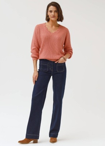 Široké džíny s vysokým pasem pro postavu méně než 160 cm