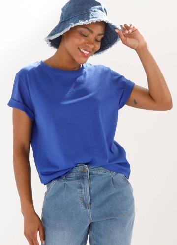 Rovné tričko s krátkými rukávy a kulatým výstřihem