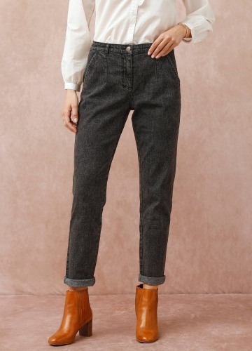 Džínsy mom s vysokým pásom