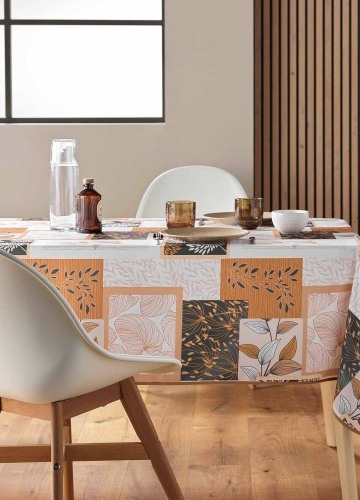 Ubrus s patchwork potiskem listů