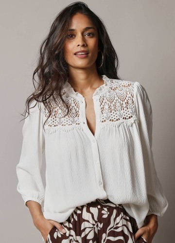 Krepónová blúzka s macramé a 7/8 rukávmi