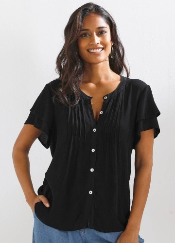 Blúzka so záševkami a krátkymi rukávmi