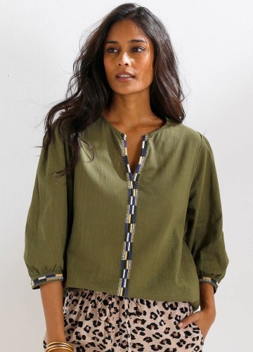 Halenka s výšivkou a 3/4 rukávy, z bavlny