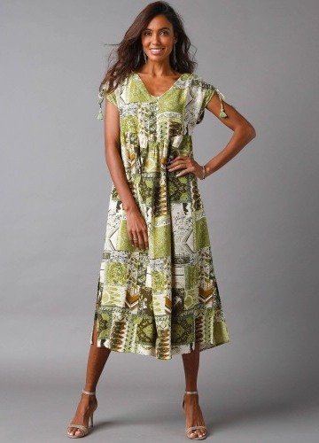 Midi šaty s krátkymi rukávmi a potlačou