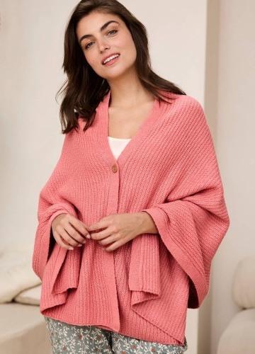 Pletené pončo s hladkým vzorom