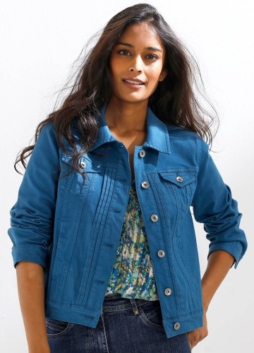 Bunda na gombíky so skladmi