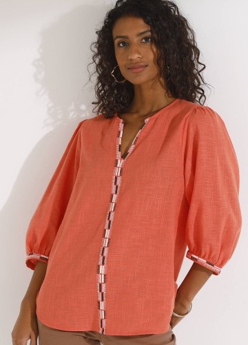 Halenka s výšivkou a 3/4 rukávy, z bavlny