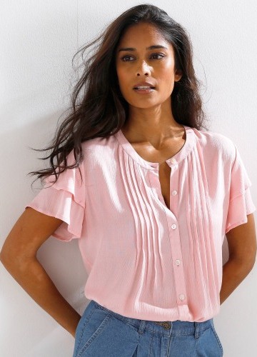 Blúzka so záševkami a krátkymi rukávmi