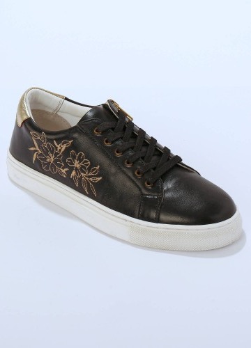 Tenisky s výšivkou a zipem