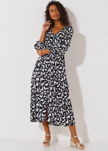 Dlhé krepónové šaty s gombíkmi a dvojfarebnou potlačou