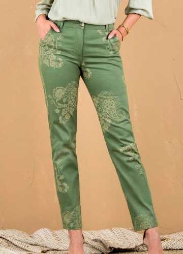 Chino nohavice s paisley potlačou