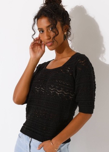 Ažúrový pulóver rukávmi po lakte, jednofarbený