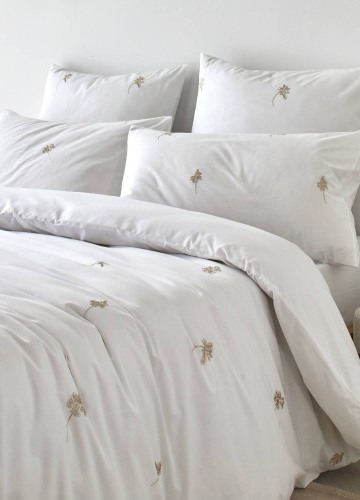 Povlečení s výšivkou rostlin Colombine®