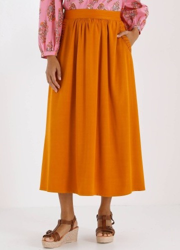 Dlhá jednofarebná sukňa