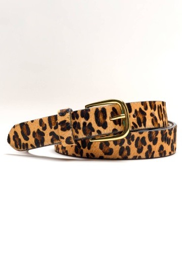 Kožený opasok vo vzhľade leopardej srsti, efekt srsti