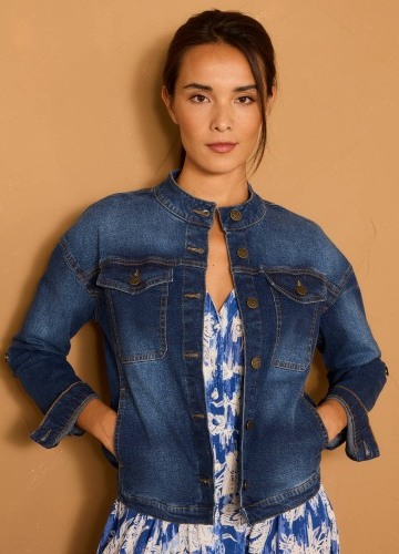 Džínová bunda se stojáčkem