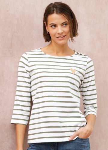 Pruhované tričkoz bio bavlny s výšivkou srdca
