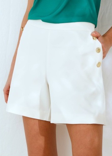 Elegantní šortky s ozdobnými knoflíky a pružným pasem vzadu