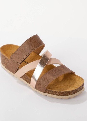 Pantofle s pásky na suchý zip