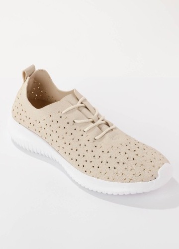 Pružné ažurové tenisky