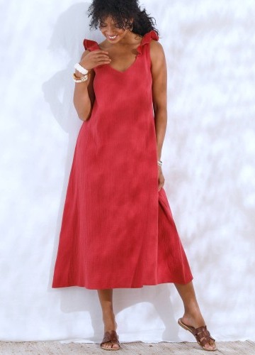 Dlhé šaty z mušelínu s volánikmi na pleciach