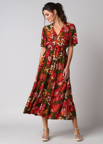 Dlouhé volánové šaty s potiskem