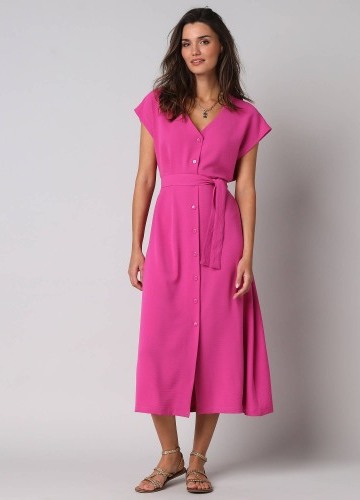 Dlouhé propínací šaty