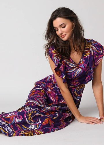 Šaty s volány a potiskem