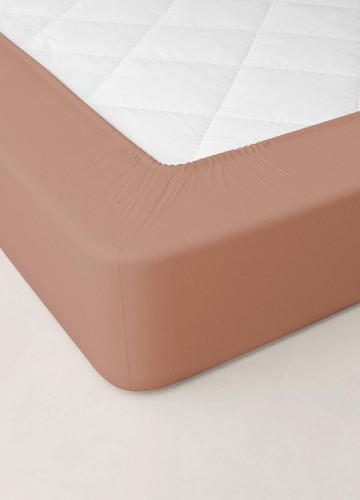 Jednobarevné perkálové napínací prostěradlo, hloubka rohů 40 cm