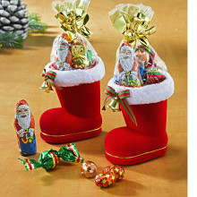 2 topánky Santa Clausa plnené cukrovinkami