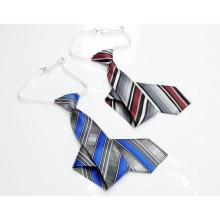 2 předvázané kravaty