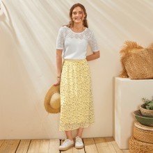 Dlouhá rozšířená sukně s minimalistickým vzorem