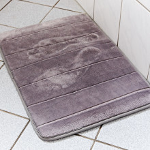 Komfortos fürdőszobai szőnyeg