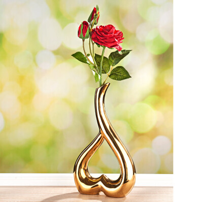 Váza ve zlaté barvě
