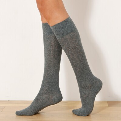 Sada 2 párů vysokých ponožek s copánkovým vzorem