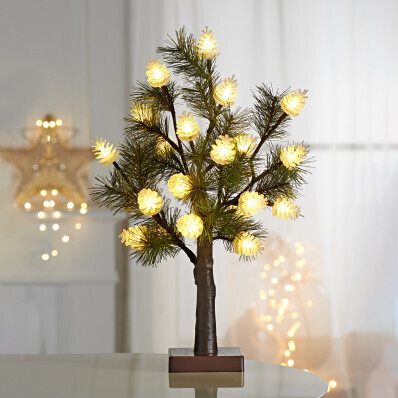 LED-es fenyőfa