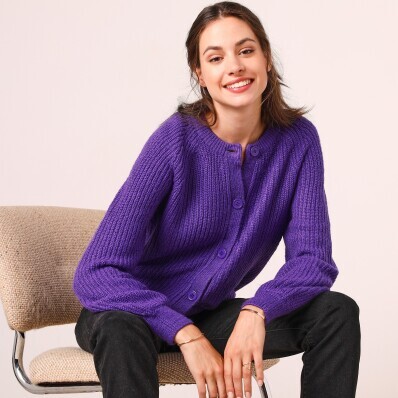 Pulover, model tricotat simplu