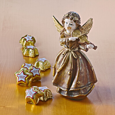 Vánoční anděl s marcipánovými hvězdami