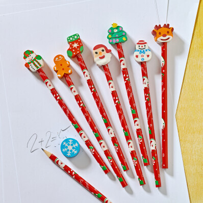 8 vianočných ceruziek s gumou