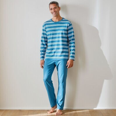 Pijama cu mâneci lungi și dungi