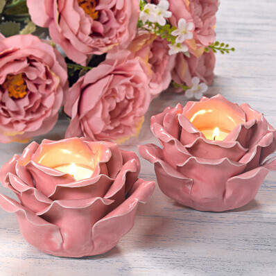 Svícen na čajovou svíčku "Růžový květ"