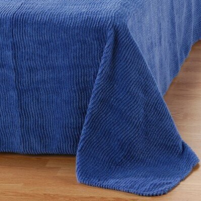 Jednofarebná taftová prikrývka na posteľ, kvalita štandard