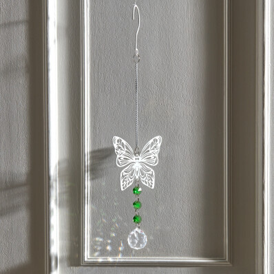 Decor suspendat cu fluture