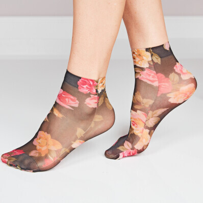 2 páry ponožek květinový vzor/tělová