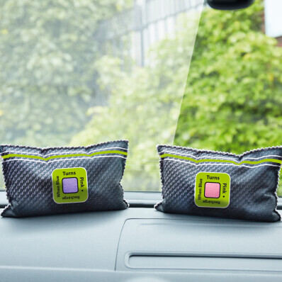 Párátlanító autóba, kijelzővel