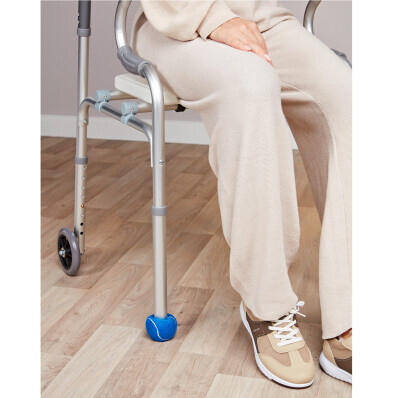 4 chrániče podlahy pre pomôcky na chôdzu