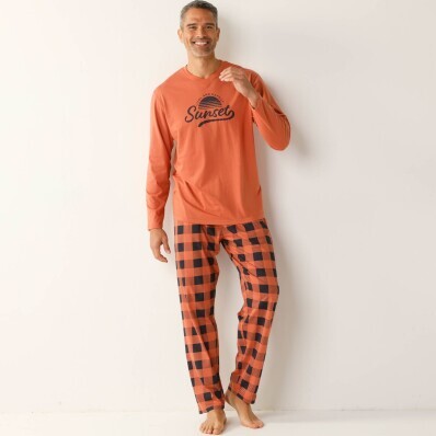 Pijama din bumbac în carouri cu mâneci lungi și pantaloni