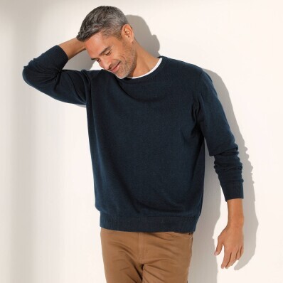 Sweter z okrągłym dekoltem i długimi rękawami