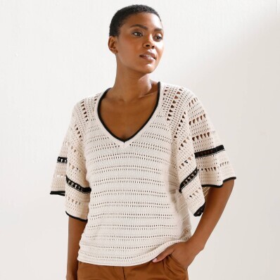 Ažúrový pulóver s motýlími rukávmi z úpletu