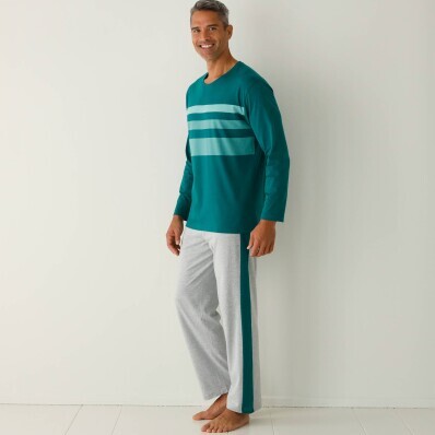 Піжама зі штанами та смужками по центру